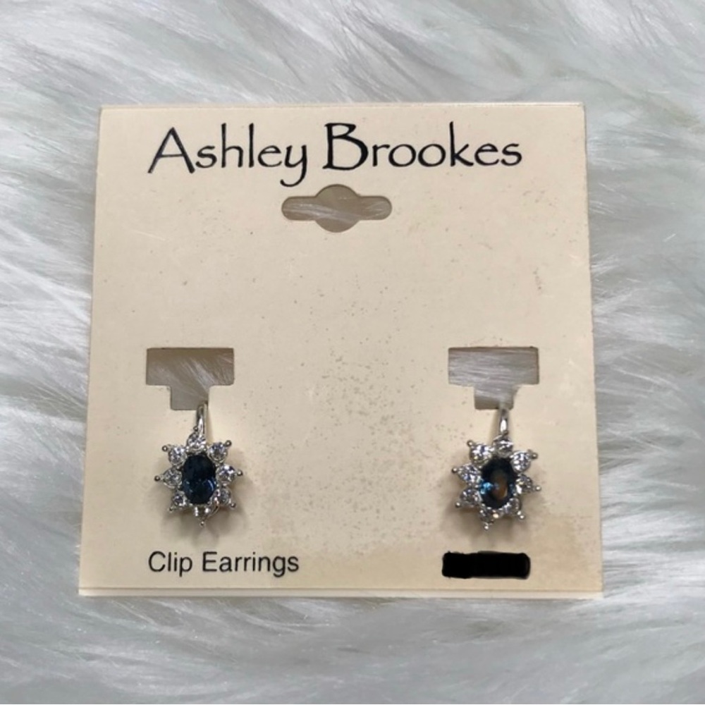 Ashley Brookes Vintage Clip on Earrings-Blue stones w/clear crystals
